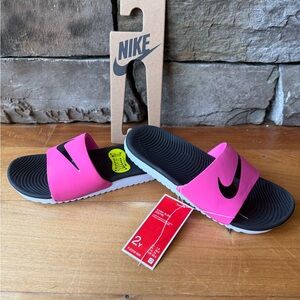 NWT/New Nike Kids Kawa Slide 2Y
